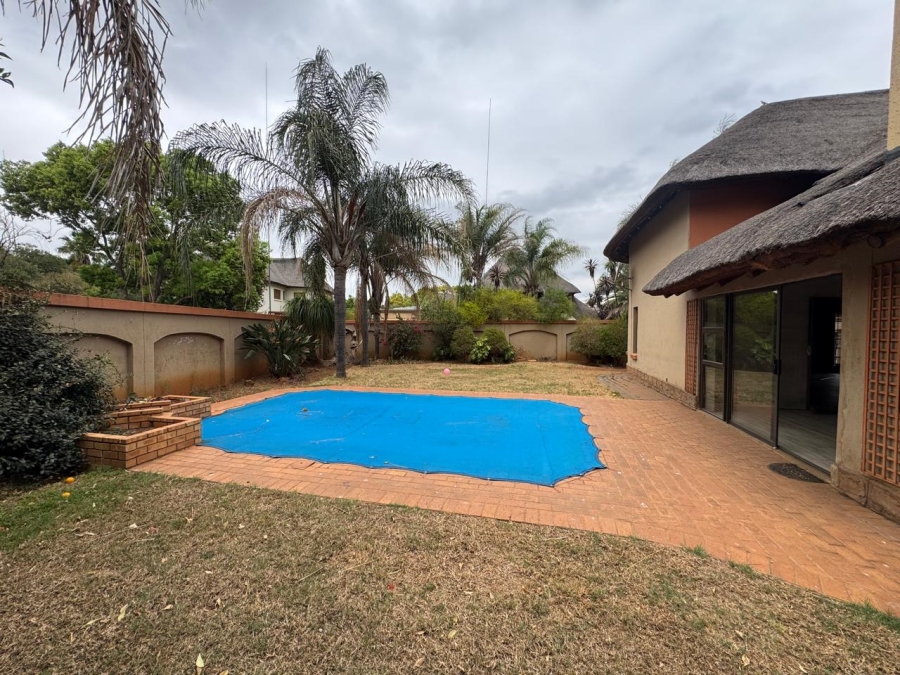 To Let 4 Bedroom Property for Rent in Melodie North West
